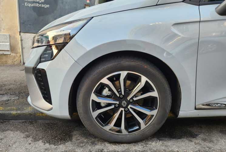 Renault CLIO V techno E-TECH 1.6 i 145 Hybrid Origine France 2eme main 