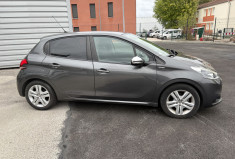 Peugeot 208 1.2  VTI 82 cv style