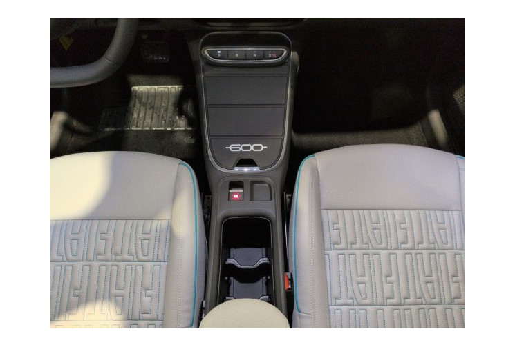 Fiat 600 La Prima T-Gen 3 1.2 Hybrid 145ch eDCT6 Onyx Black
