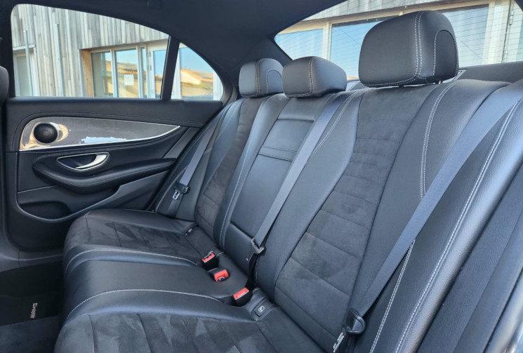 Mercedes CLASSE E 220 D 4MATIC 194 SPORTLINE PACK AMG / SUIVI FULL MERCEDES / GARANTIE 12 MOIS