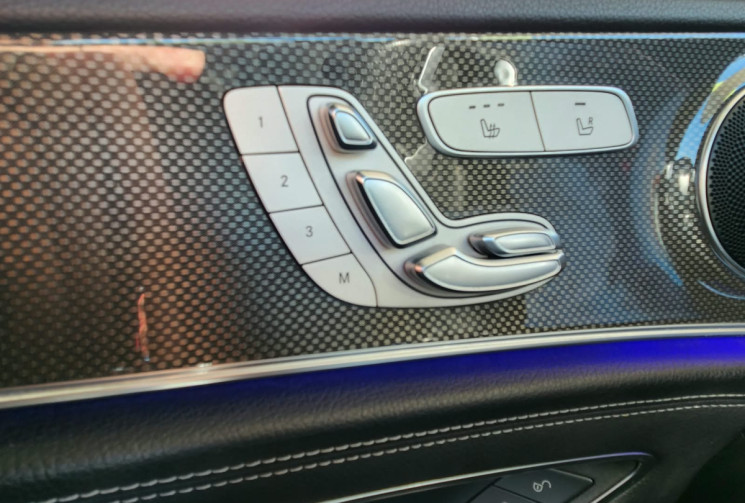 Mercedes CLASSE E SPORTLINE / PACK AMG / 220 4MATIC 194 / SUIVI FULL MERCEDES / GARANTIE 12 MOIS