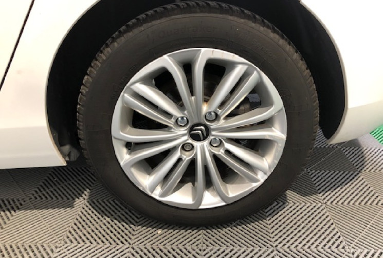 Citroën C4 1.6 VTI 120 MILLENIUM 