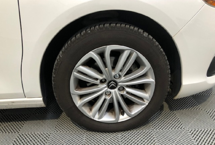Citroën C4 1.6 VTI 120 MILLENIUM 