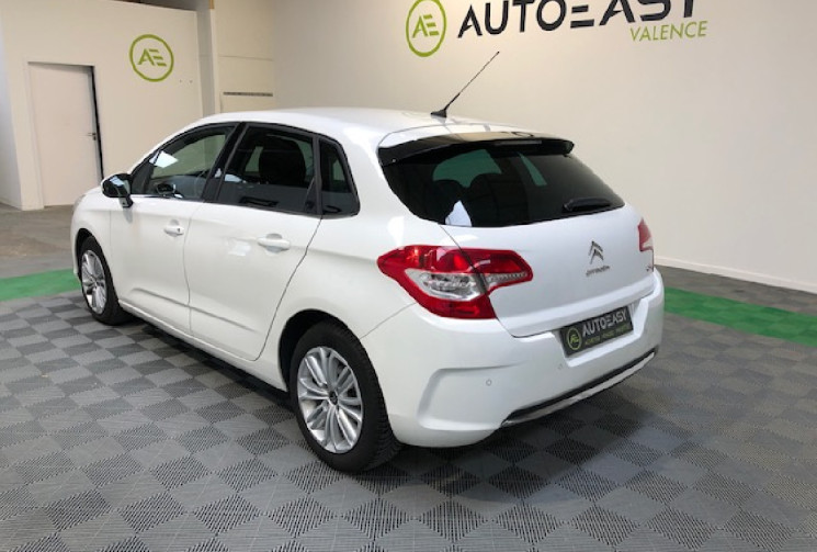Citroën C4 1.6 VTI 120 MILLENIUM 