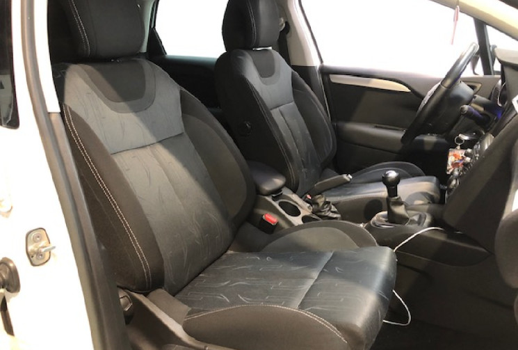 Citroën C4 1.6 VTI 120 MILLENIUM 