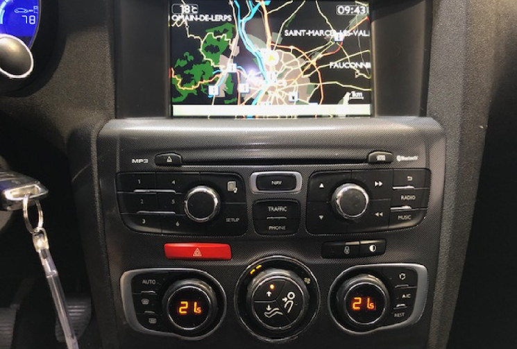 Citroën C4 1.6 VTI 120 MILLENIUM 
