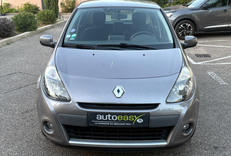 Renault Clio 3 1.2 16V 75 eco2 TomTom Live 