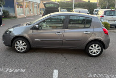 Renault Clio 3 1.2 16V 75 eco2 TomTom Live 