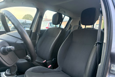 Renault Clio 3 1.2 16V 75 eco2 TomTom Live 