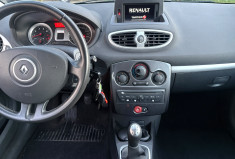 Renault Clio 3 1.2 16V 75 eco2 TomTom Live 