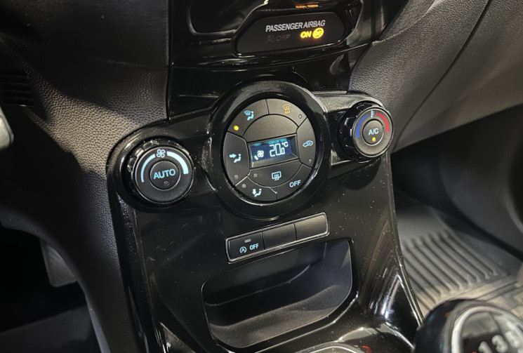 Ford Fiesta 1.0 EcoBoost 100 ch Titanium / Courroie de distribution remplacée / Suivi d’entretien co