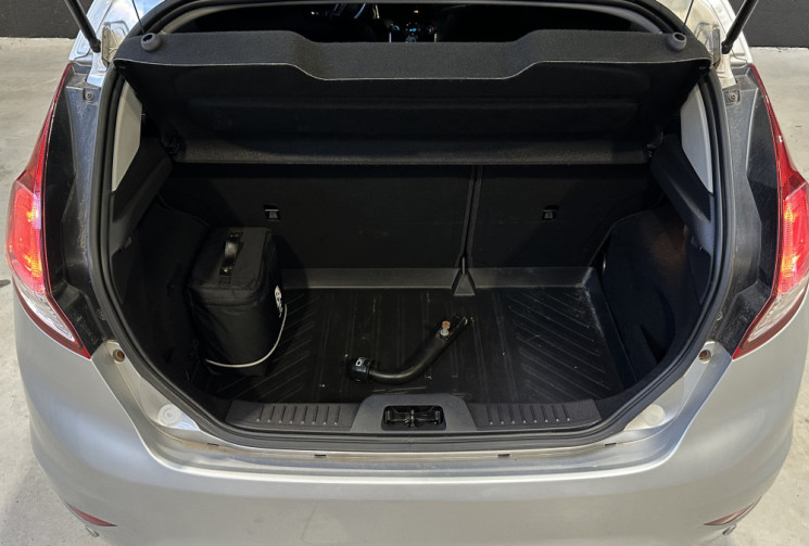 Ford Fiesta 1.0 EcoBoost 100 ch Titanium / Courroie de distribution remplacée / Suivi d’entretien co