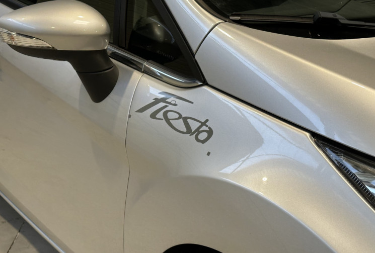 Ford Fiesta 1.0 EcoBoost 100 ch Titanium / Courroie de distribution remplacée / Suivi d’entretien co