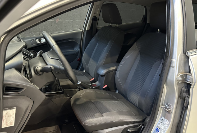 Ford Fiesta 1.0 EcoBoost 100 ch Titanium / Courroie de distribution remplacée / Suivi d’entretien co