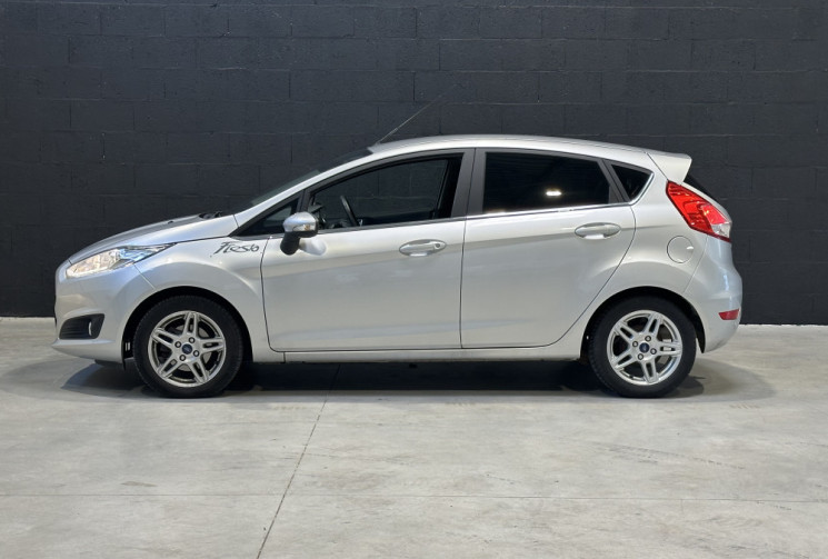 Ford Fiesta 1.0 EcoBoost 100 ch Titanium / Courroie de distribution remplacée / Suivi complet