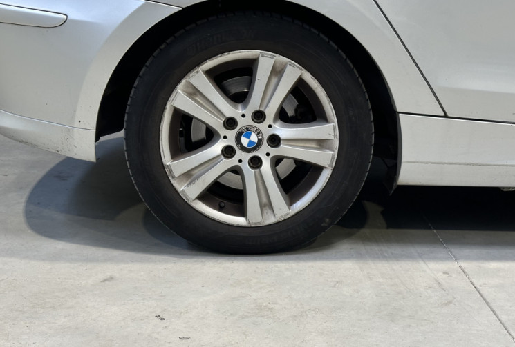 BMW Série 1 118dA 143ch Luxe - Entretien complet - Suivi BMW - 2 ème main - Origine France