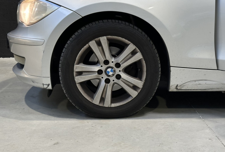 BMW Série 1 118dA 143ch Luxe - Entretien complet - Suivi BMW - 2 ème main - Origine France