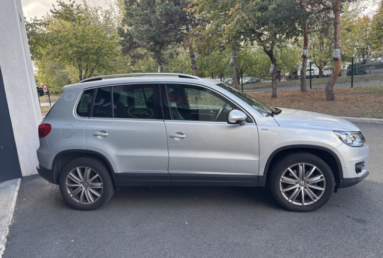 Volkswagen Tiguan (2) 2.0 TDI 177 BLUEMOTION TECHNOLOGY CARAT 4MOTION