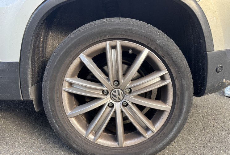 Volkswagen Tiguan (2) 2.0 TDI 177 BLUEMOTION TECHNOLOGY CARAT 4MOTION