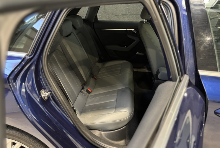 Audi A3 SPORTBACK 35 TDI 150 ch Design Luxe S tronic 7 / Boîte automatique / CarPlay Android Auto