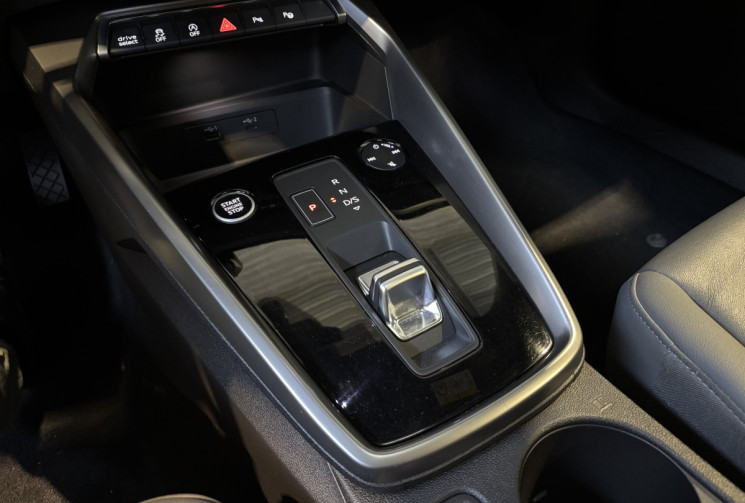 Audi A3 SPORTBACK 35 TDI 150 ch Design Luxe S tronic 7 / Boîte automatique / CarPlay Android Auto