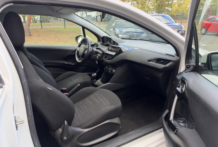 Peugeot 208 VTI 1.0 3 portes