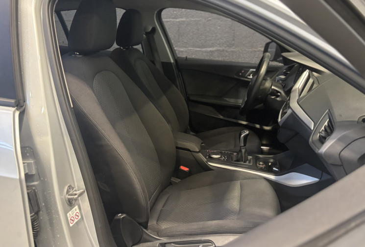 BMW Série 1 F40 116d  BUSINESS DESIGN 2019 / RADARS AV-AR / BVM