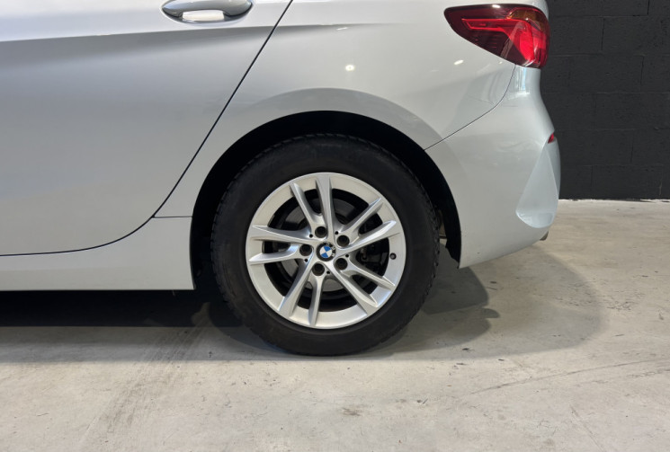 BMW Série 1 F40 116d  BUSINESS DESIGN 2019 / RADARS AV-AR / BVM