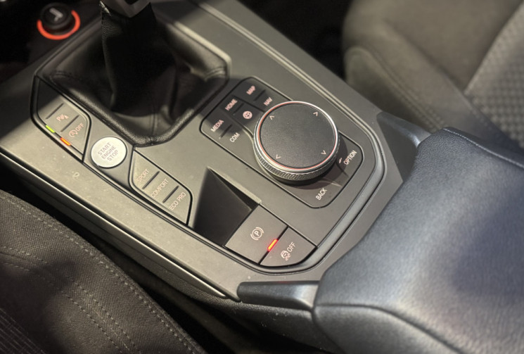 BMW Série 1 F40 116d  BUSINESS DESIGN 2019 / RADARS AV-AR / BVM