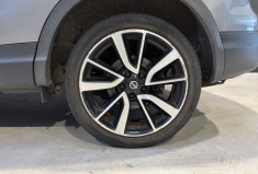 Nissan Qashqai 1.6 dCi 130 ch Tekna / Toit panoramique / Suivi d’entretien disponible