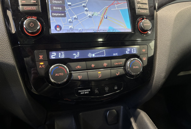 Nissan Qashqai 1.6 dCi 130 ch Tekna / Toit panoramique / Suivi d’entretien disponible