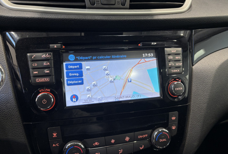 Nissan Qashqai 1.6 dCi 130 ch Tekna / Toit panoramique / Suivi d’entretien disponible