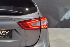 Nissan Qashqai 1.6 dCi 130 ch Tekna / Toit panoramique / Suivi d’entretien disponible