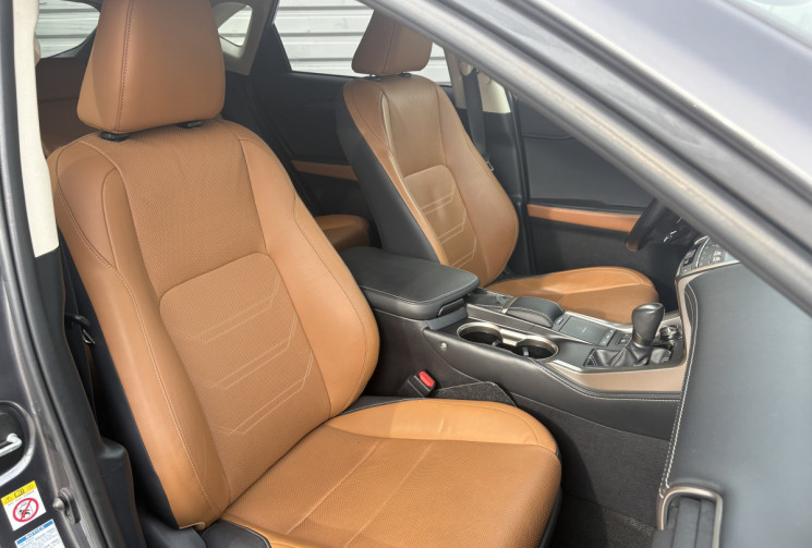 Lexus NX 300H 2.5i hybrid luxe