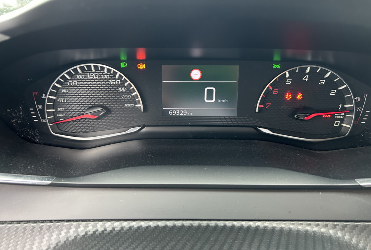 Peugeot 208 Active 1.2 PureTech 75 cv Distribution changée