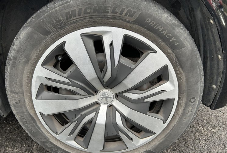 Peugeot 208 Active 1.2 PureTech 75 cv Distribution changée