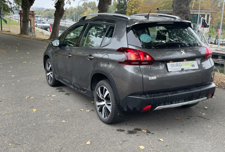 Peugeot 2008  1.5 BLUEHDI ALLURE 102 / GRIP CONTROL / RADAR DE RECUL