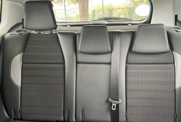 Peugeot 2008  1.5 BLUEHDI ALLURE 102 / GRIP CONTROL / RADAR DE RECUL