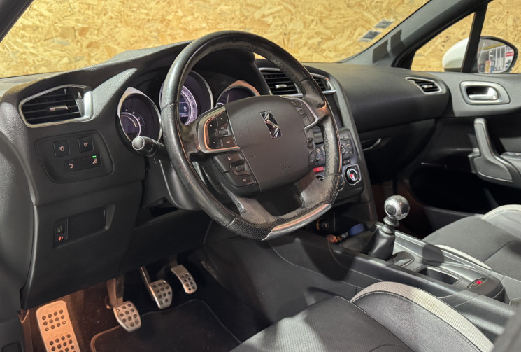 Citroën DS4 GARANTIE 1 AN 1.6 HDi FAP 112 cv