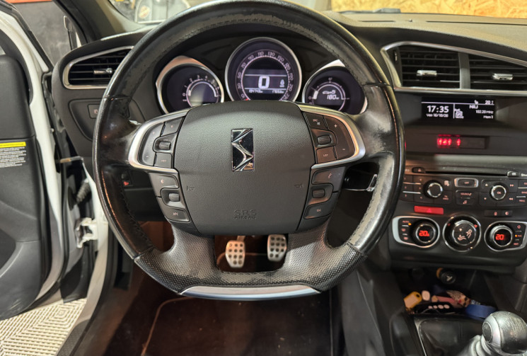 Citroën DS4 GARANTIE 1 AN 1.6 HDi FAP 112 cv