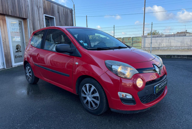 Renault Twingo PHASE 2 1.2 i 75 LIFE / FAIBLE KM / DISTRIBUTION NEUVE / GARANTIE 12 MOIS 