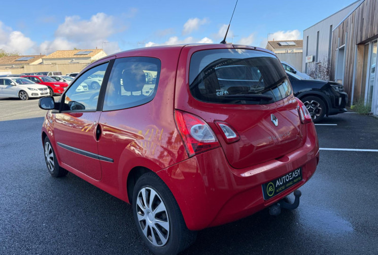 Renault Twingo PHASE 2 1.2 i 75 LIFE / FAIBLE KM / DISTRIBUTION NEUVE / GARANTIE 12 MOIS 