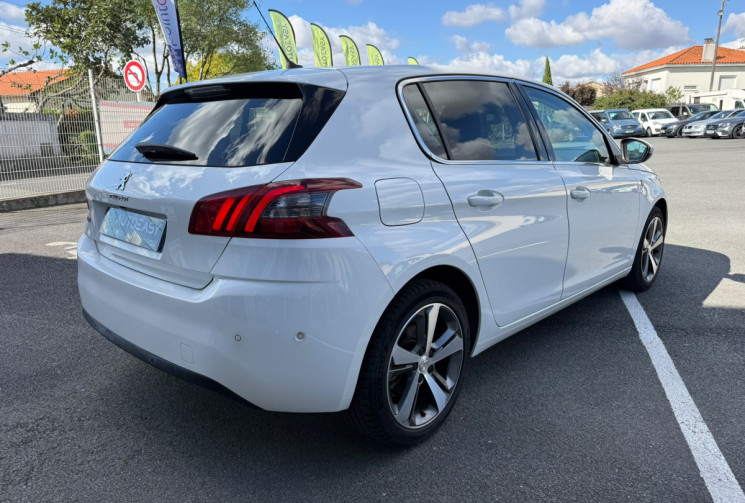 Peugeot 308 1.2 THP 130 TECH EDITION / TRÉS BON ÉTAT / GARANTIE 12 MOIS 