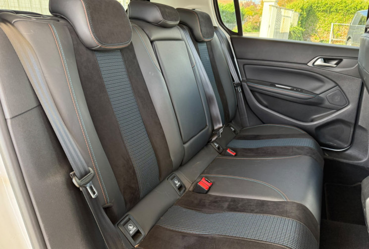 Peugeot 308 1.2 THP 130 TECH EDITION / TRÉS BON ÉTAT / GARANTIE 12 MOIS 