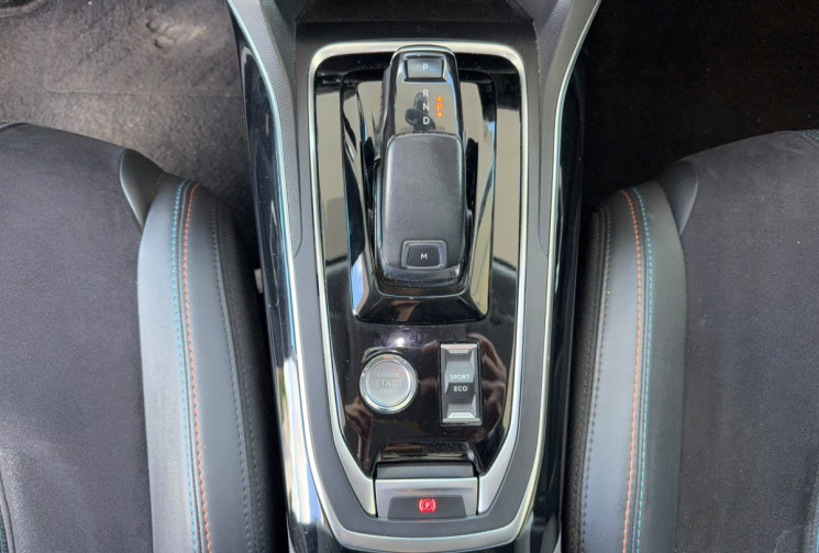 Peugeot 308 1.2 THP 130 TECH EDITION / TRÉS BON ÉTAT / GARANTIE 12 MOIS 