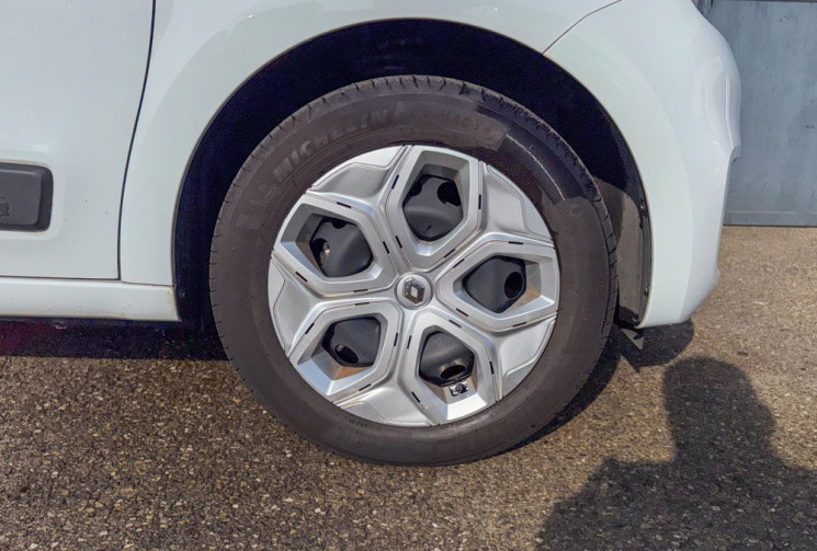 Renault Twingo 1.0 SCe 65 cv ZEN 1ere main Révision à jour Feux Essuie glace Auto CarPlay Radars