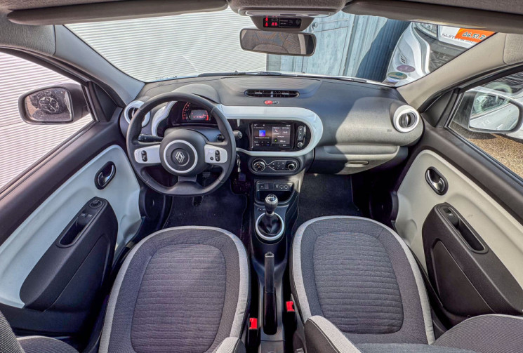 Renault Twingo 1.0 SCe 65 cv ZEN 1ere main Révision à jour Feux Essuie glace Auto CarPlay Radars