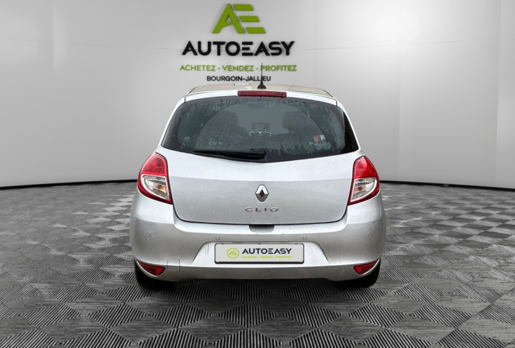 Renault Clio III 1.5 DCI PHASE 2 / 86 CH / EXPRESSION / CLIM / KIT DISTRIB OK 
