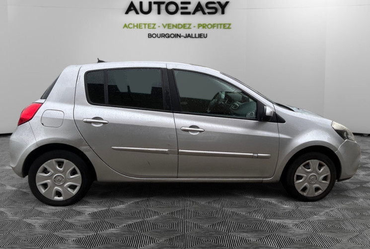 Renault Clio III 1.5 DCI PHASE 2 / 86 CH / EXPRESSION / CLIM / KIT DISTRIB OK 