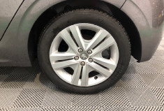 Peugeot 208 1.2  82 cv STYLE CAMERA DE RECUL